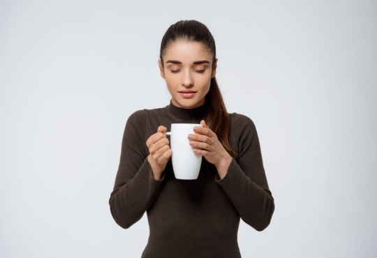 O coronavírus tem uma característica especial: ele afeta em particular o epitélio olfatório, o que causa a falta de olfato e paladar de uma hora para outra