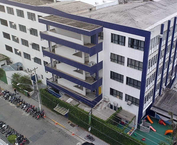 A Esamc Santos fica localizada na Rua Dr. Egydio Martins, 181, na Ponta da Praia