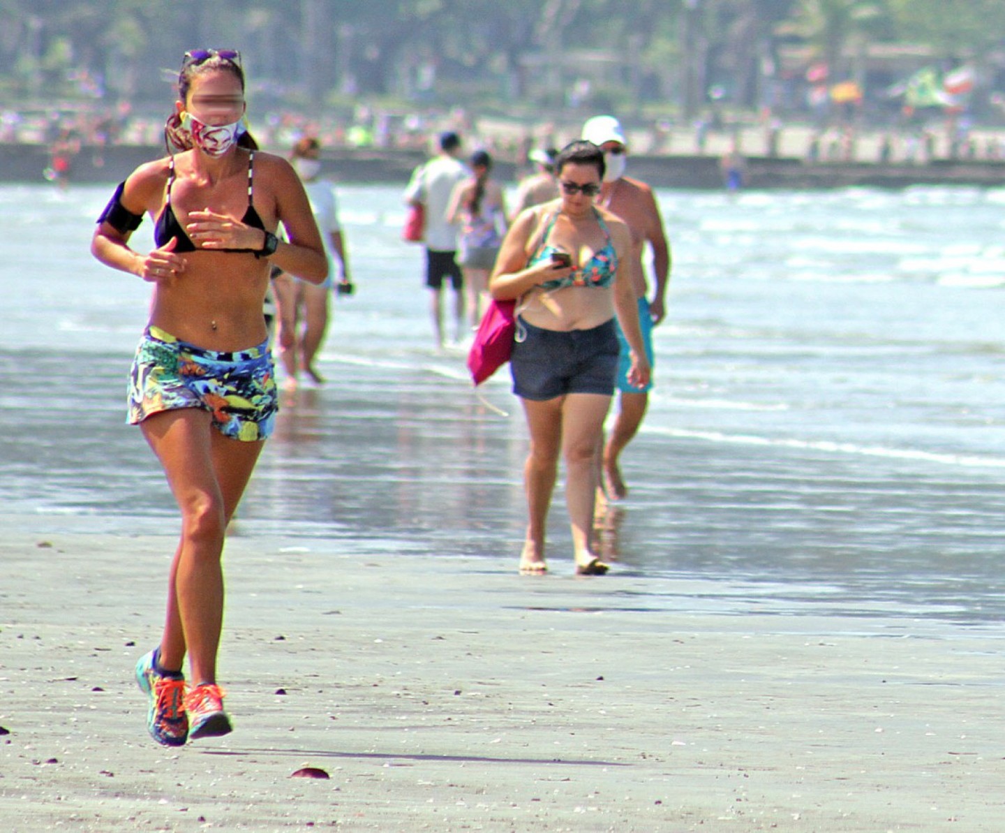 A prática de exercícios ao ar livre é uma alternativa para quem ainda não se sente confortável para voltar a frequentar academias