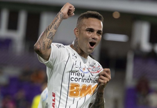 O meio-campista Luan