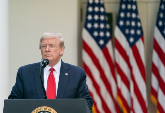 Em resposta, neste domingo (22), o governo do Irã declarou que Trump traiu a nação persa