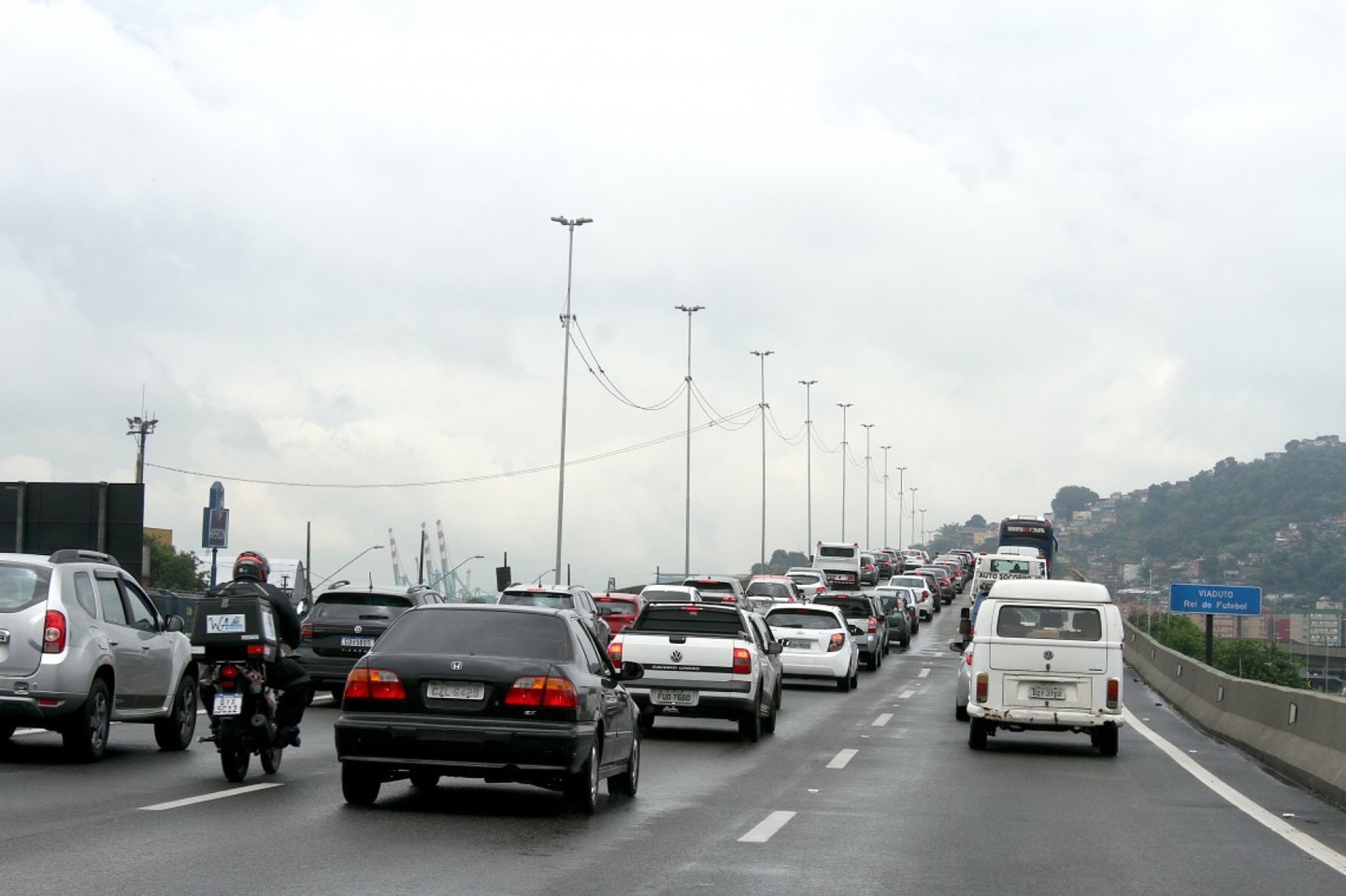 Baixada Santista registrou alto fluxo de veículos na Região nas últimas 24 horas