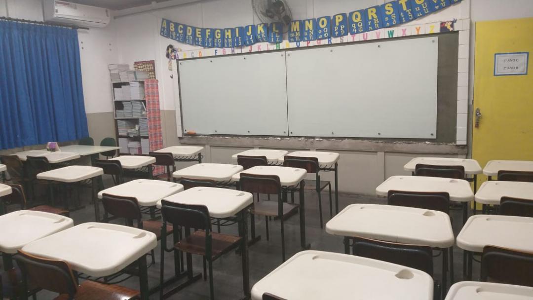 Segundo dados de 2019 do Saeb (avaliação federal da educação básica), somente 7% dos alunos de ensino médio de São Paulo terminaram a etapa com aprendizado considerado adequado em matemática