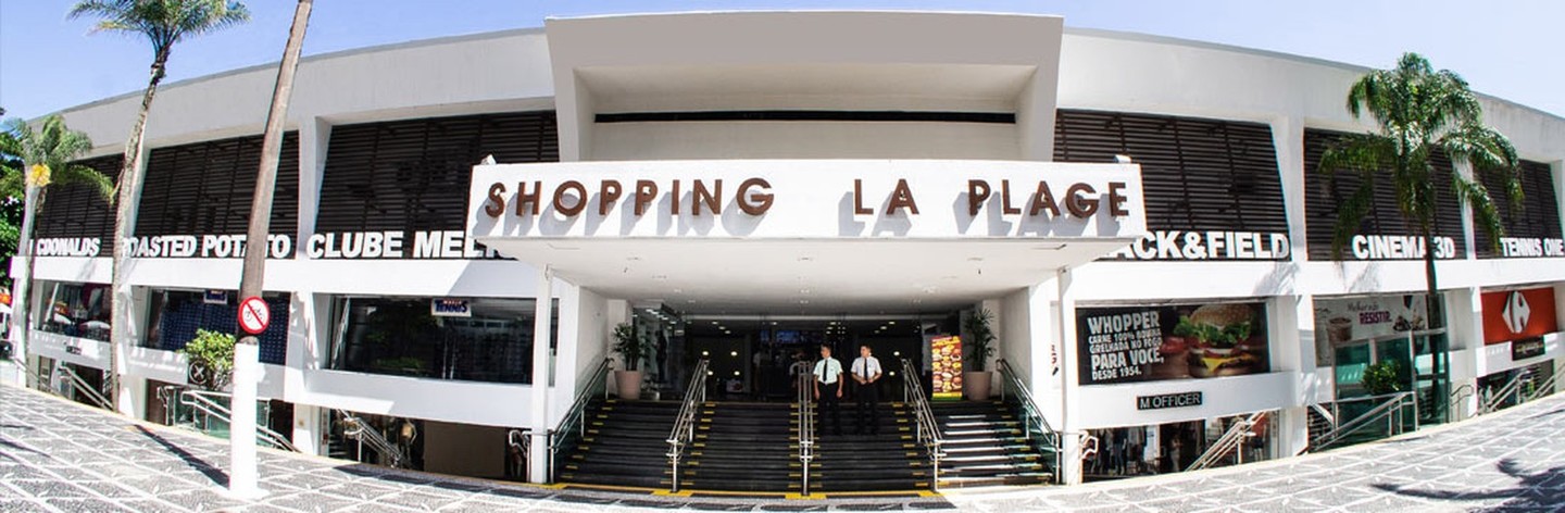 Shopping La Plage, no centro de Guarujá