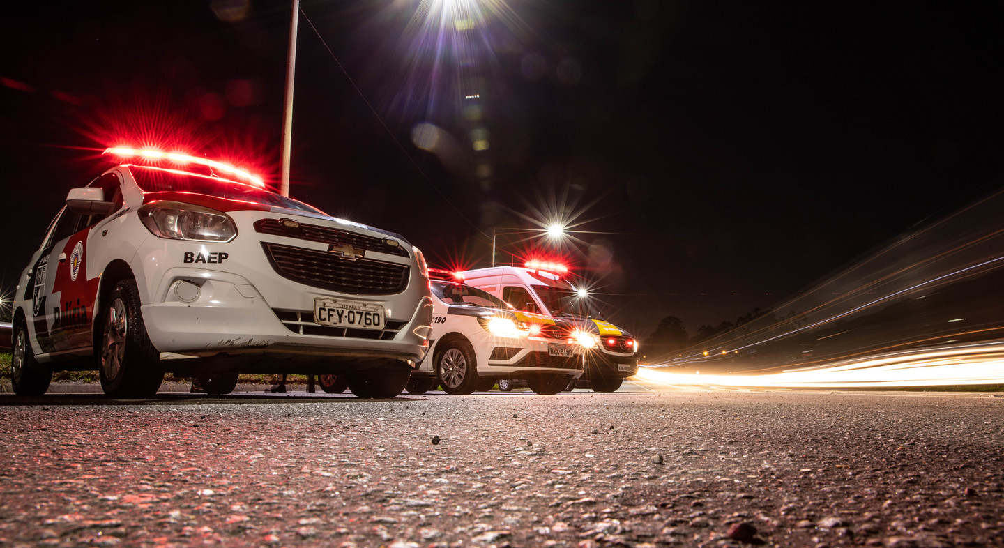 Polícia Militar participou de ação que terminou em interrupção de festa clandestina com mais de 100 pessoas