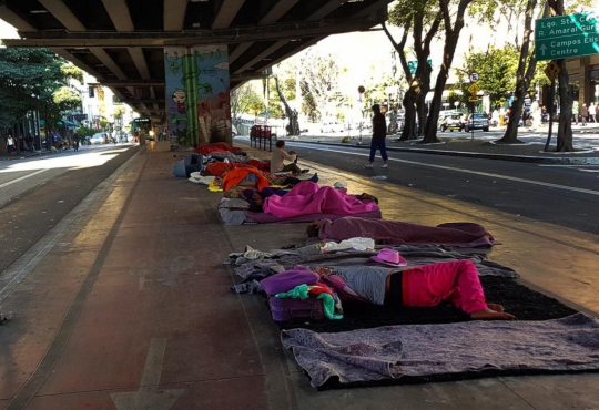 Pessoas em situação de rua na região central da Capital