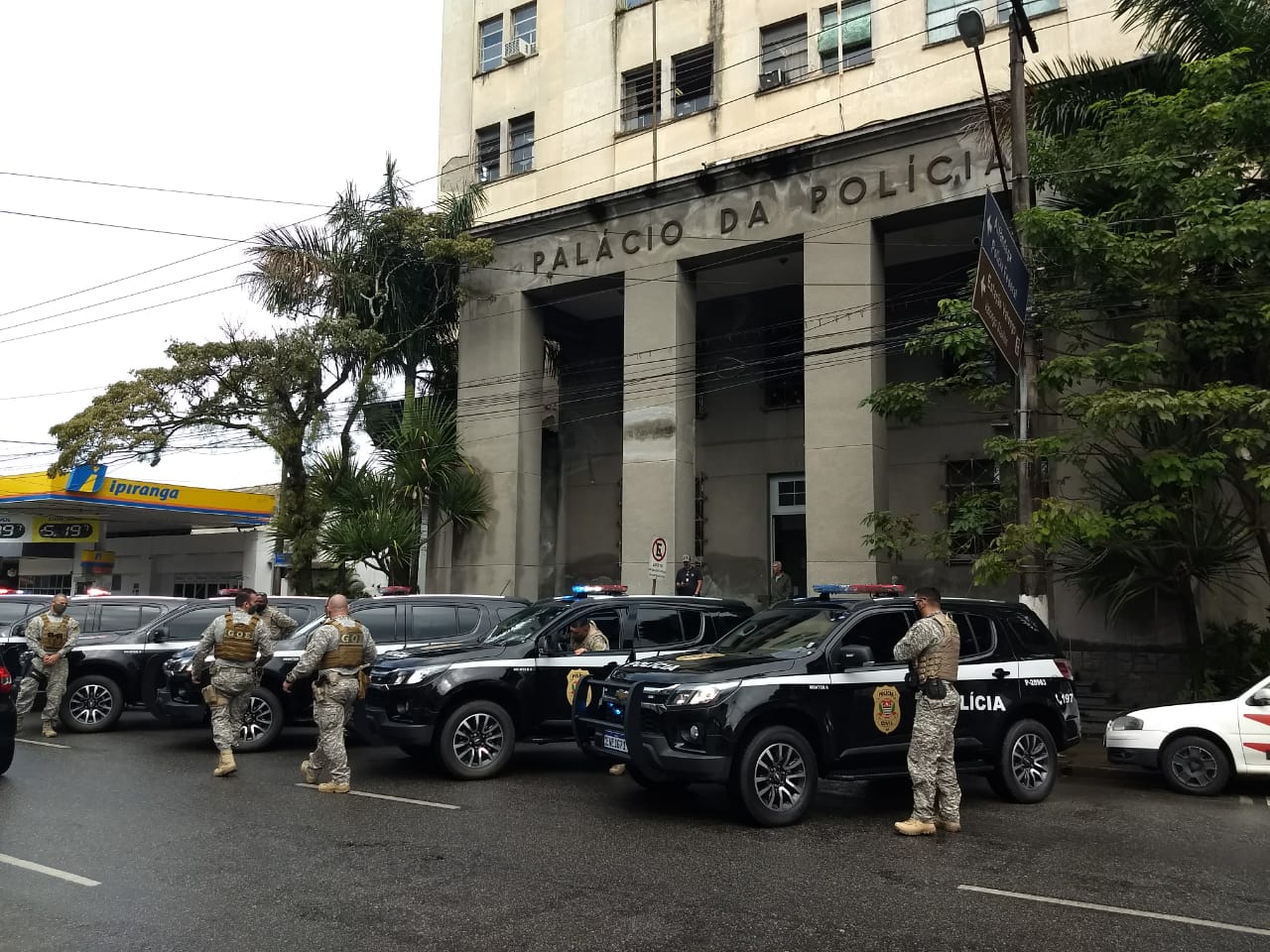 Participaram das ações, 367 policiais civis em 123 viaturas