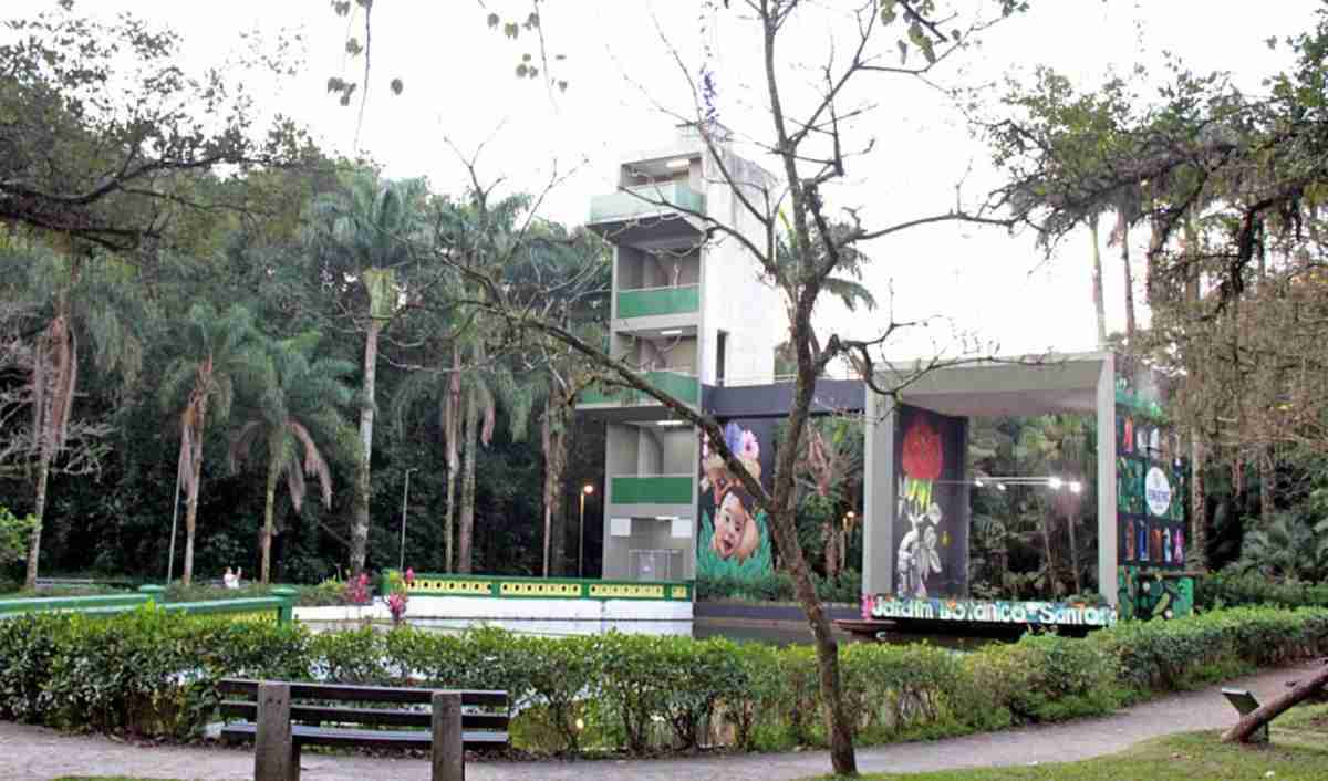O Jardim Botânico Chico Mendes fica na R. João Fraccaroli s/n&ordm;, no Bom Retiro, em Santos