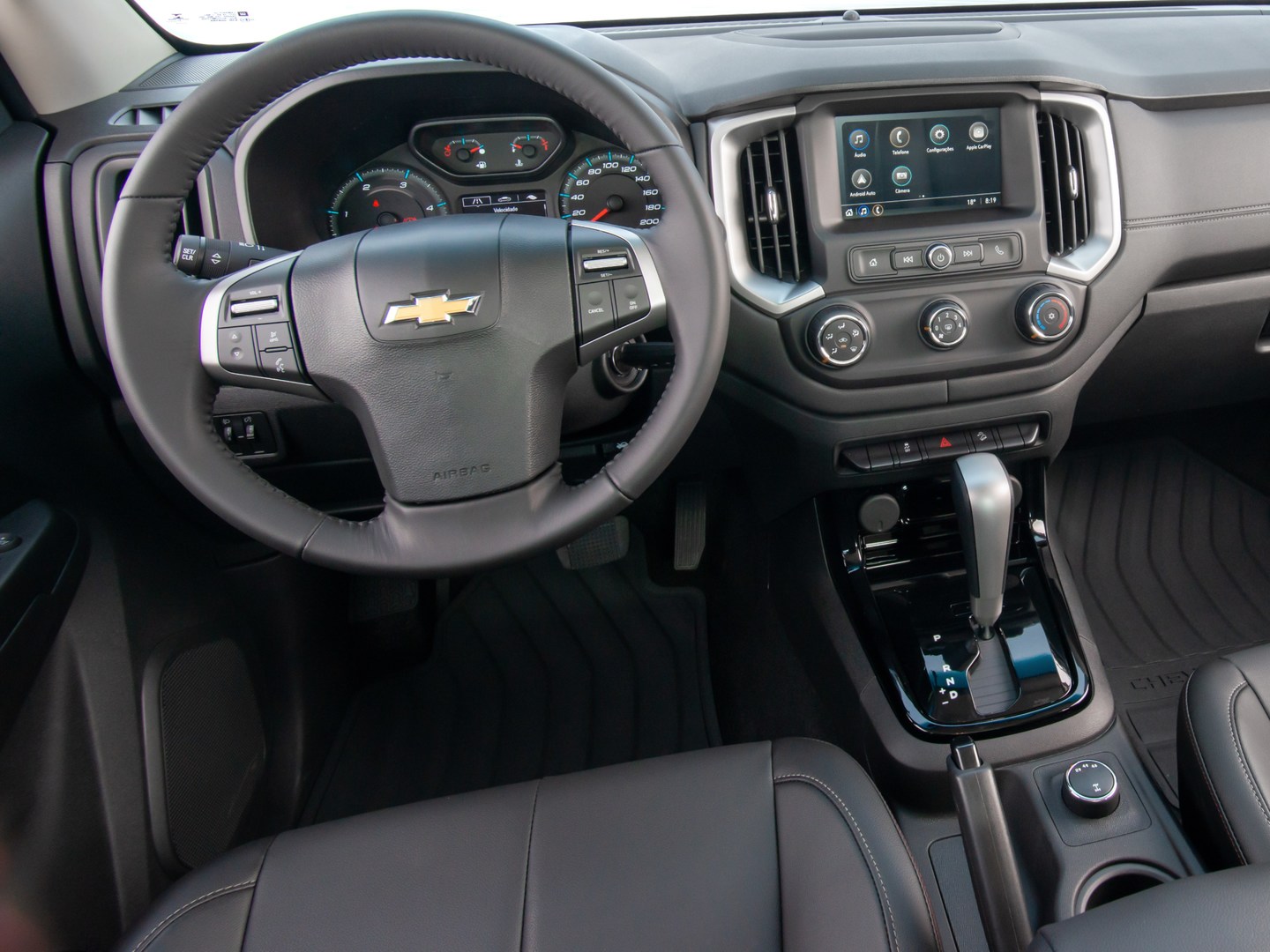 Curso é obrigatório para motoristas que pretendam trabalhar como taxista ou condutor de veículo escolar e de autolotação na Cidade