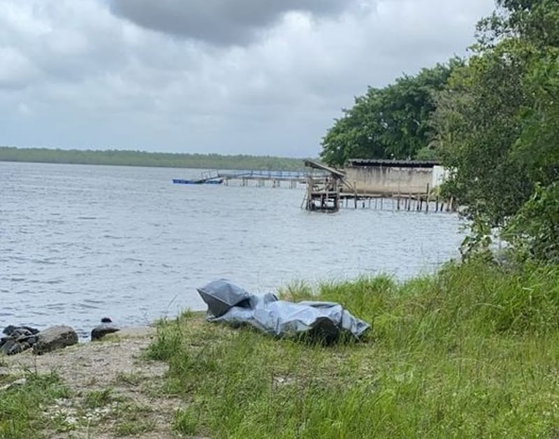 Segundo os Bombeiros, a vítima não sabia nadar e estava no água, junto ao irmão