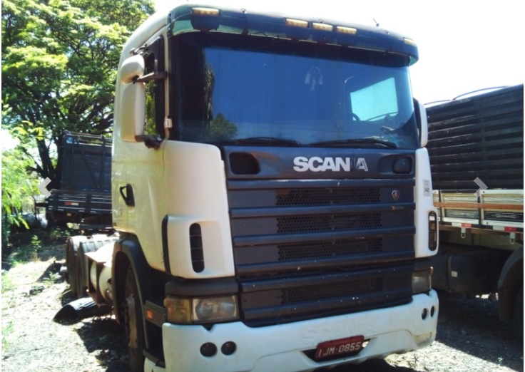 Entre os lotes com direito à documentação, vale destacar um caminhão Scania R124 GA4X2NZ 420, ano e modelo 2020, que pode ser adquirido a partir de R$ 51,5 mil
