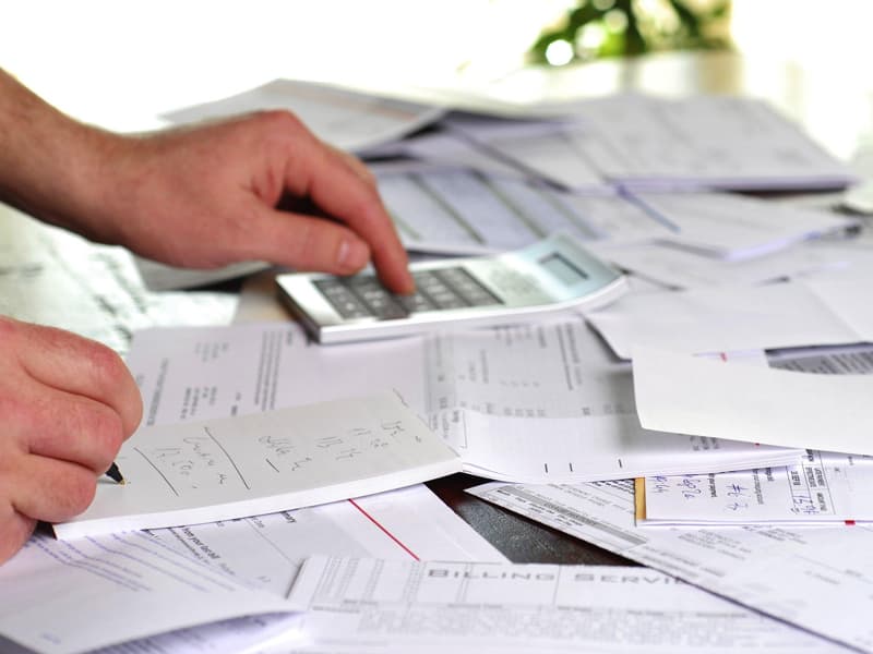 Para quem é atendido pela Comgás, a tarifa de consumo de até cinco metros cúbicos por mês subirá de R$ 38,81, em novembro, para R$ 44,83