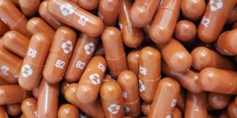 Anvisa recebe solicitação de uso emergencial do Molnupiravir, pílula antiviral de via oral