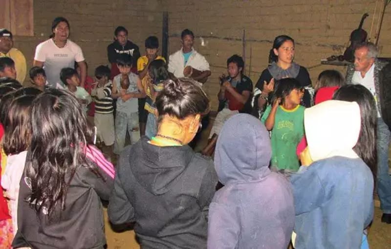 Durante o encontro foram apresentadas as ações e discutidas as estratégias para formação inicial em licenciatura intercultural indígena e para formação continuada dos professores na Educação Escolar Indígena