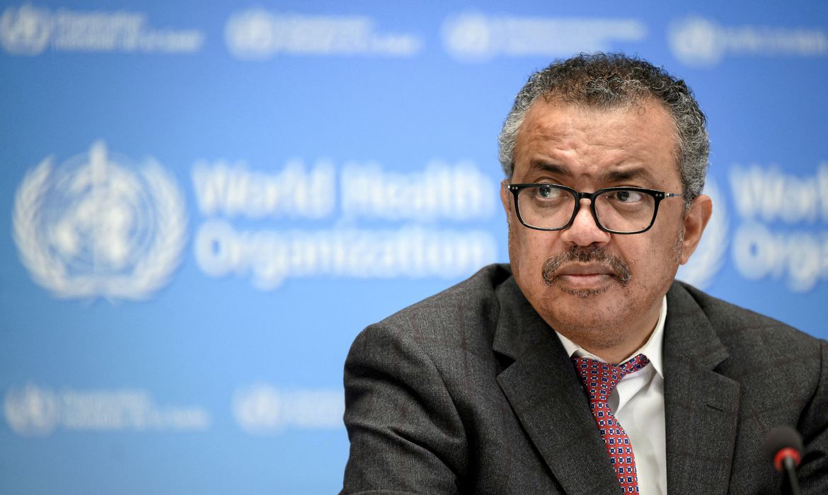 Tedros disse que 77 países já relataram casos de Ômicron