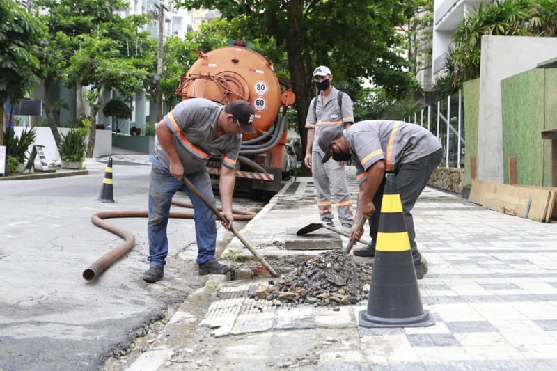 Guarujá conclui obras em Barra Funda, que consistiam em serviços de limpeza e desobstrução mecânica dos sistemas de drenagem