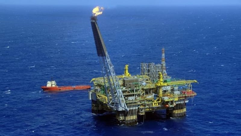 Foram produzidos 2,566 milhões de barris diários de petróleo no mês