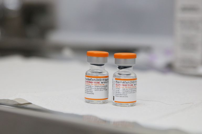 As vacinas são eficazes contra as novas subvariantes da ômicron