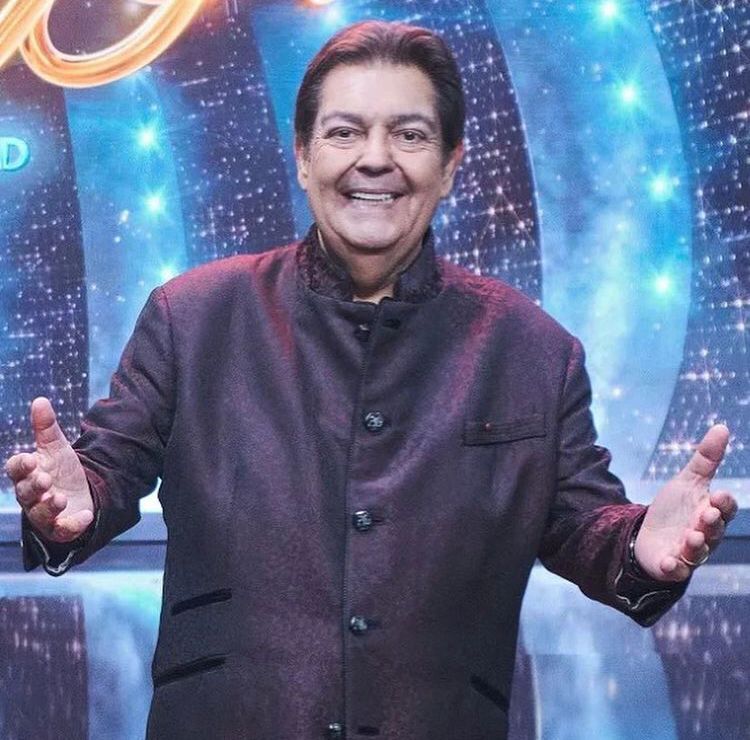 O estado de saúde de Fausto Silva é estável, segundo informações da família