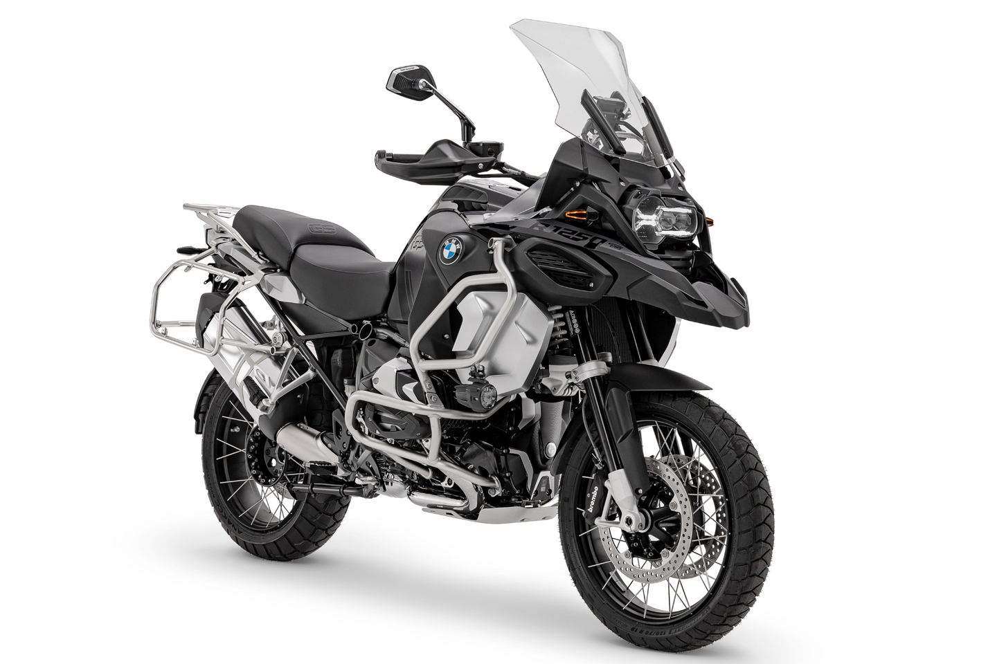 Com diversos detalhes em preto, modelos agregam um visual ainda mais esportivo e personalizado à linha GS