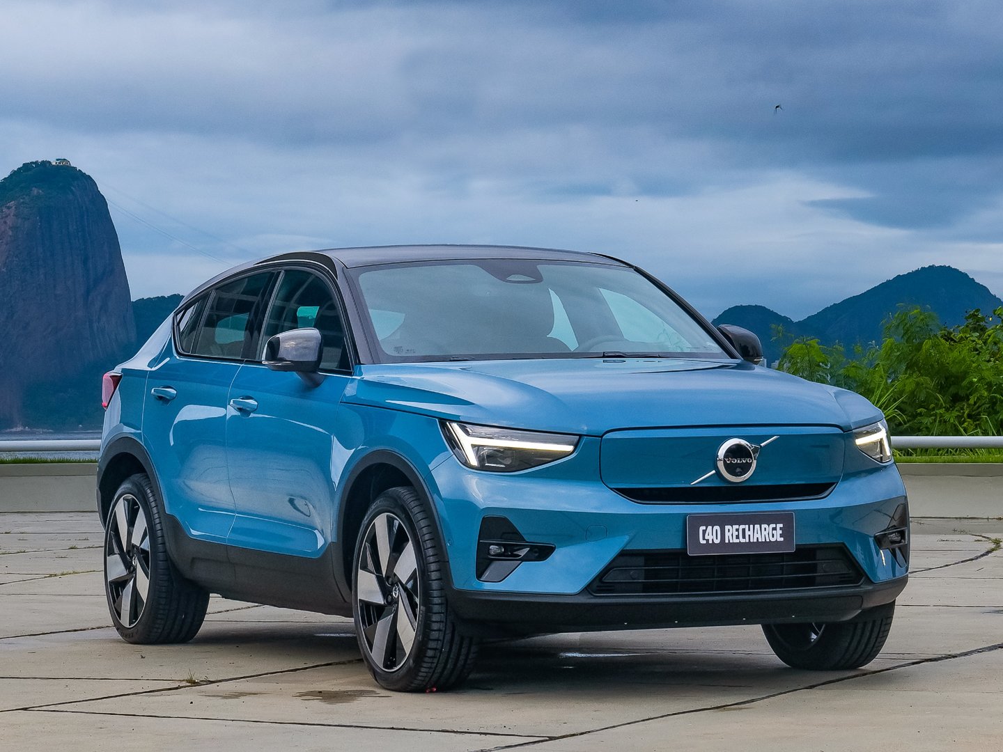 O novo crossover pretende oferecer os benefícios de um utilitário esportivo elétrico, mas com um design mais elegante