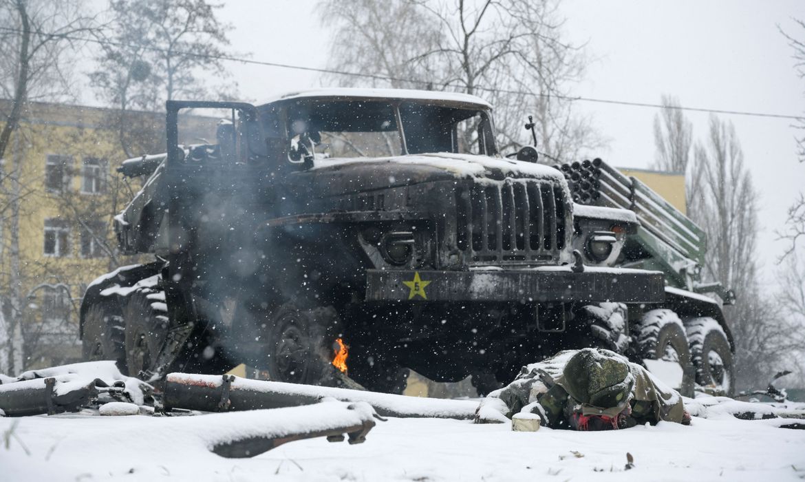 Necessidades médicas já são agudas e a Organização Mundial de Saúde (OMS) alertou que os suprimentos de oxigênio estão acabando