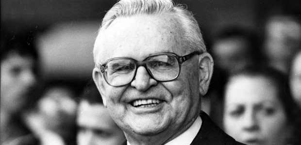 Exposição fotográfica conta com um acervo composto por 40 fotografias de dom Paulo Evaristo Arns