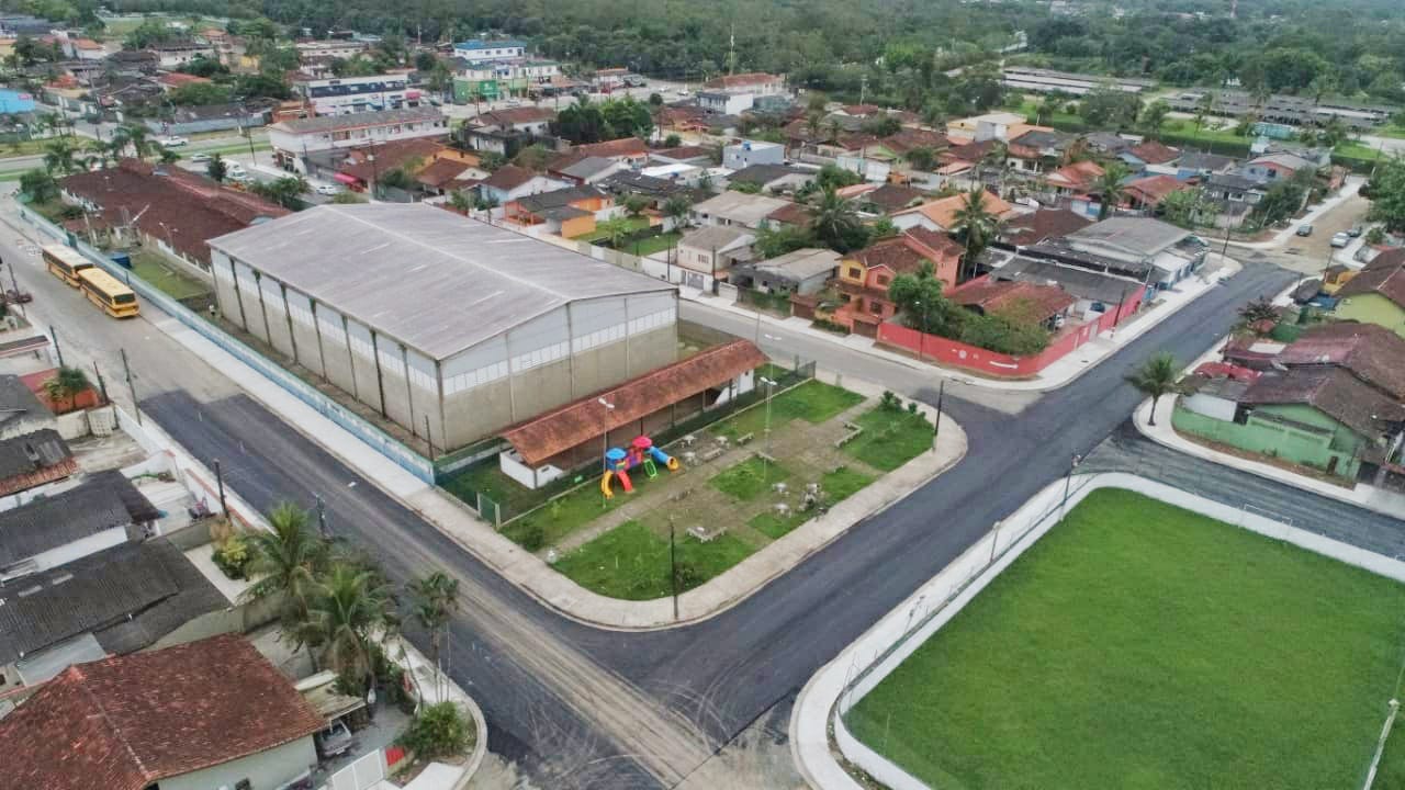 Prefeitura leva asfalto ao Rio da Praia