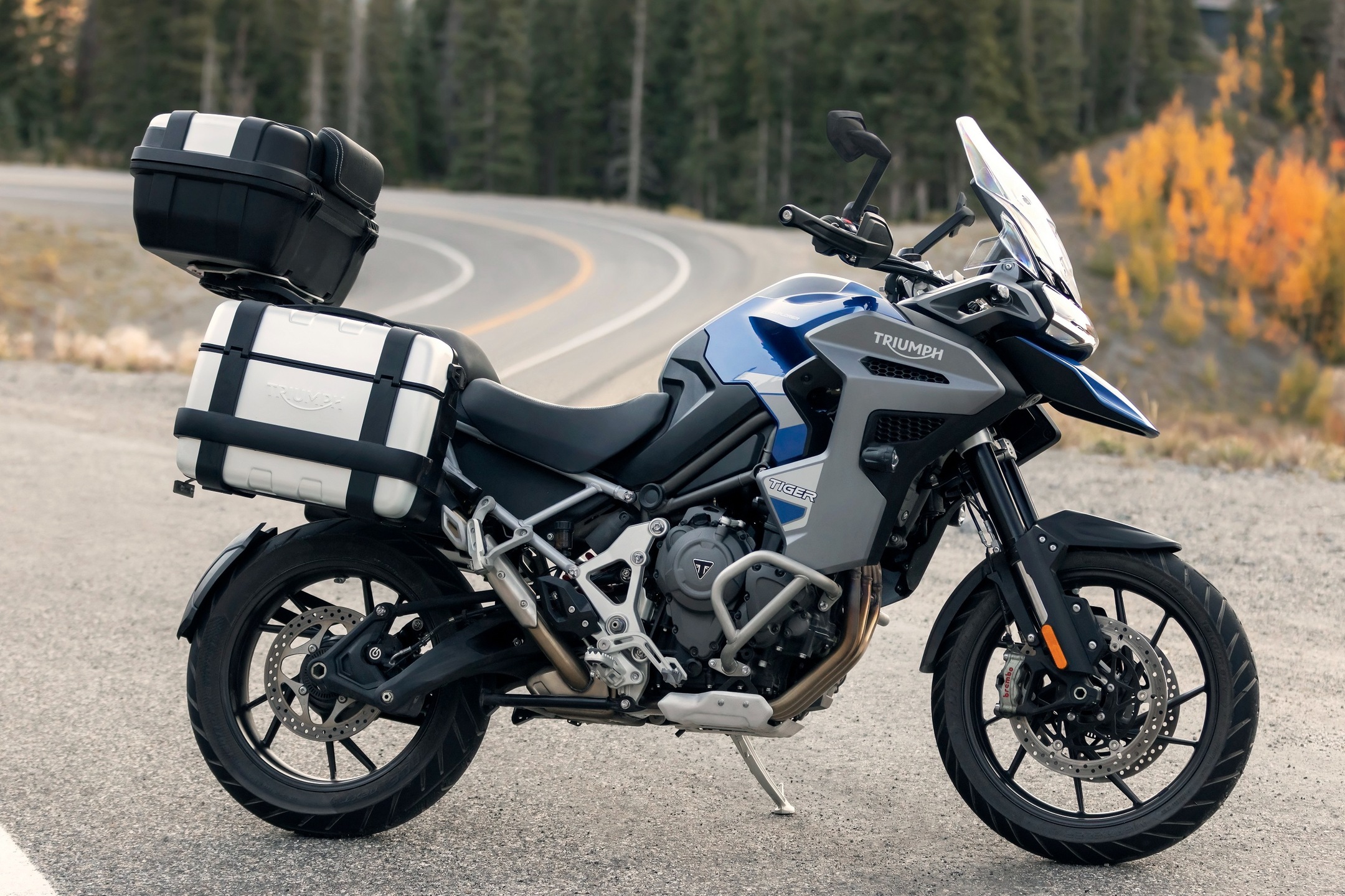 Tiger 1200 foi projetada para ser a moto adventure de grande capacidade mais potente, ágil e manobrável do mundo