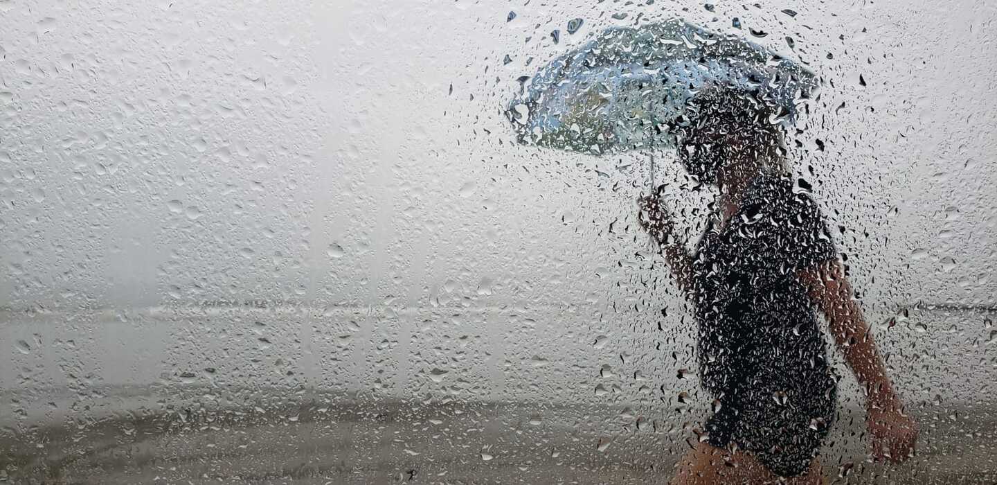 Caso necessário, o munícipe pode acionar a Defesa Civil pelos telefones 199 ou (13) 3208-1000