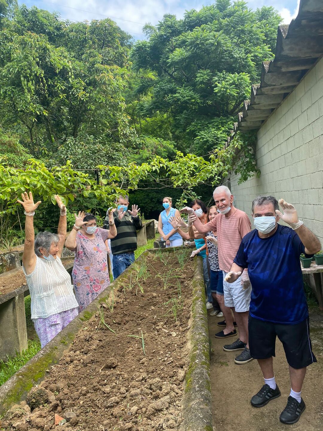 Residencial Casa do Sol realiza Campanha do Agasalho para arrecadar itens de inverno para os morador