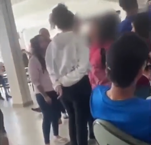 Jovens se agridem em escola estadual, em Praia Grande