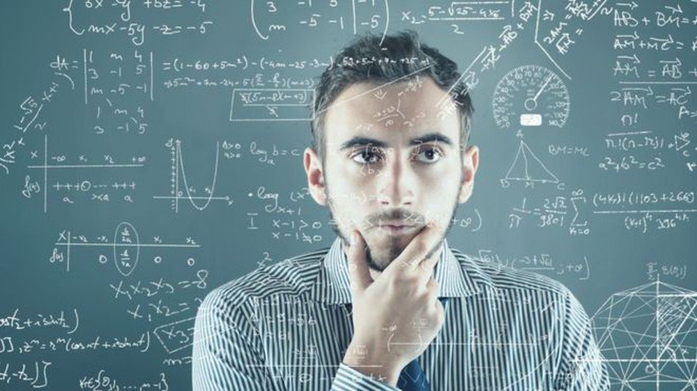 Testes acontecem em 28 de maio, às 10h, e são destinados a pessoas com 17 anos ou mais e que cursem ou que tenham formação no ensino superior