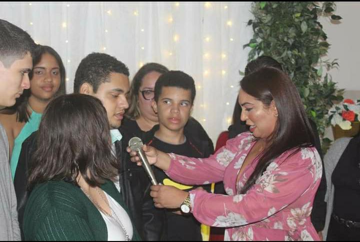 Professora com mais de dez anos de experiência, Marcia Carfer