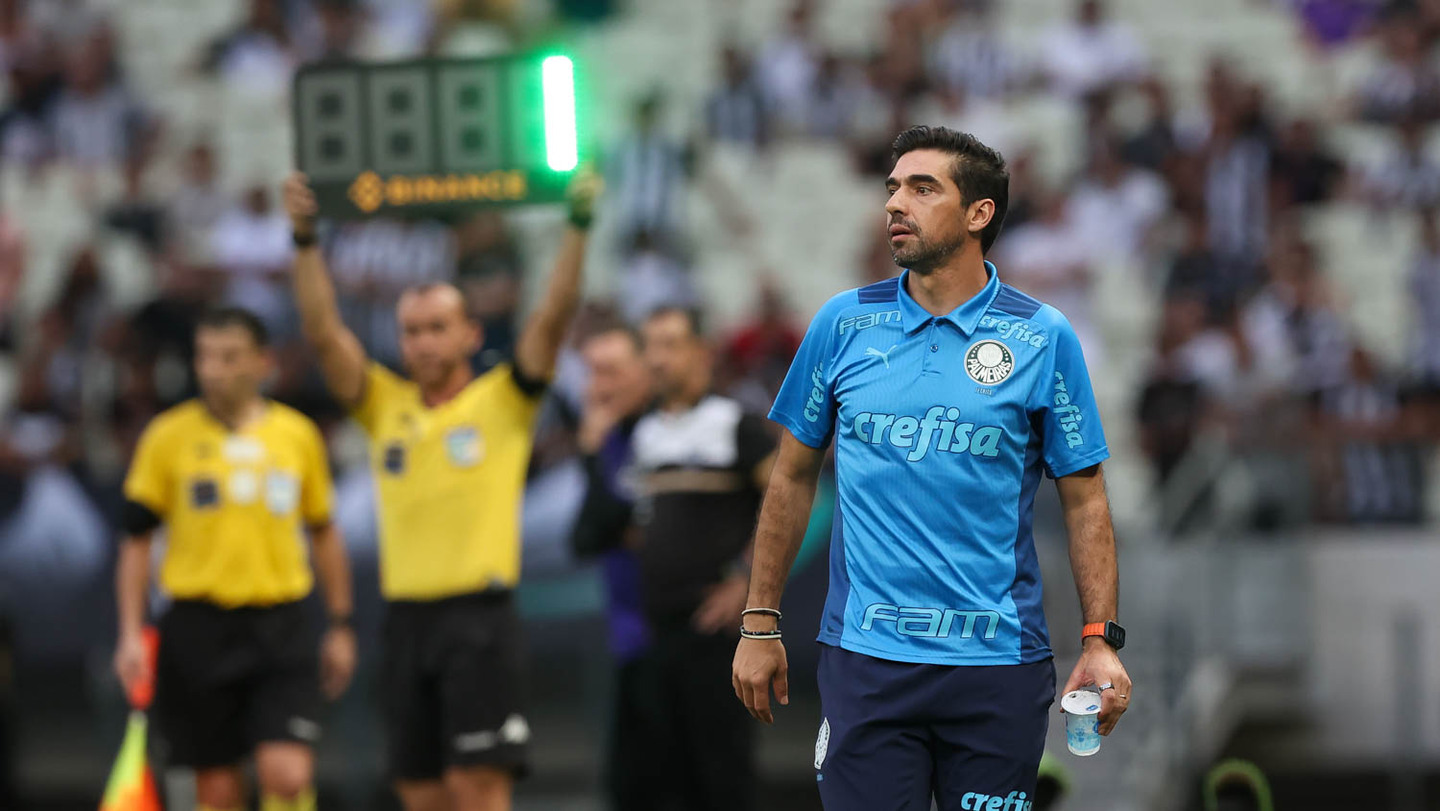 O Palmeiras está confiante que Abel Ferreira não vai deixar o clube antes do término do contrato em dezembro de 2024
