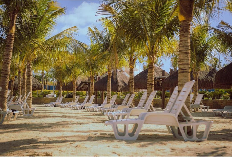 O Thermas Acqualinda é um complexo com 371 mil m² com capacidade para comportar até 15 mil pessoas por dia