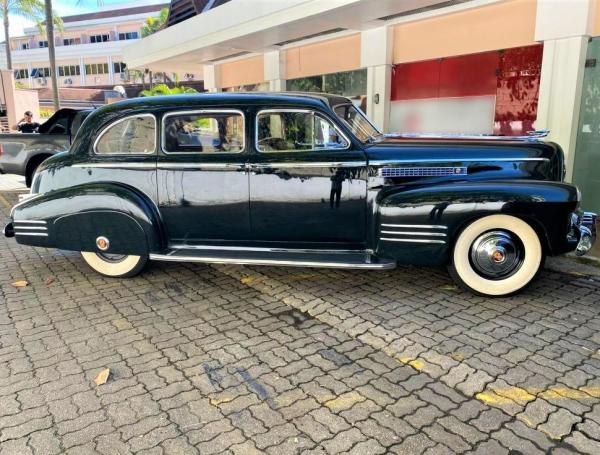 Entre os destaques do leilão está um Cadillac S75 Limousine, de 1941. O carro de sete lugares serviu ao ex-presidente Getúlio Vargas