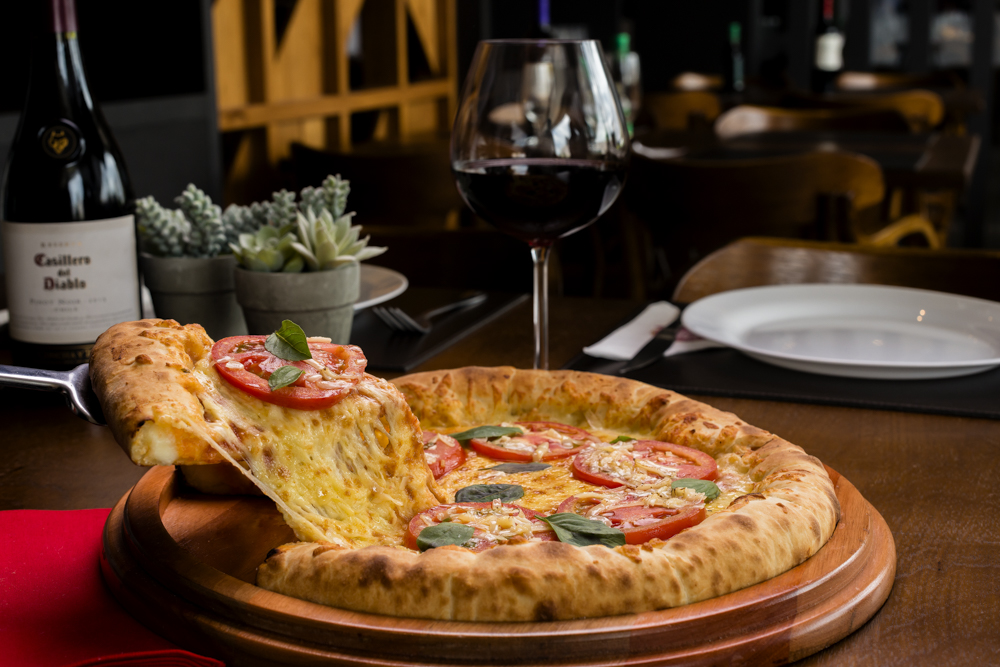 Na Pizza Prime, o retorno do investimento se dá entre 18 e 36 meses e a média mensal de faturamento é de R$ 170 mil