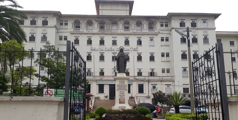 Para marcar horário de atendimento especializado, é necessário que o paciente tenha o encaminhamento da unidade de atenção básica.