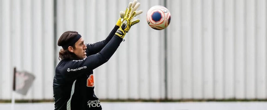 O goleiro Cássio em treino do Corinthians.
