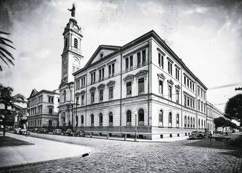 Fundado há 137 anos, o Liceu Coração de Jesus, no Campos Elíseos, região central de São Paulo, anunciou que vai encerrar as atividades.