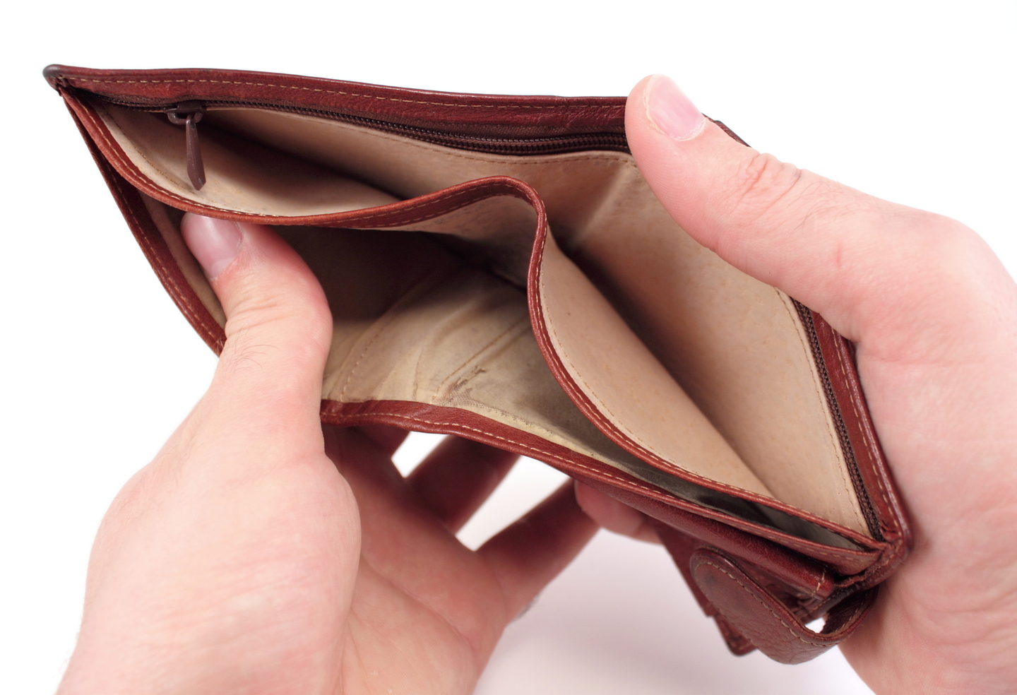 Com isso, o valor do benefício seguro-desemprego não será inferior ao valor correspondente do salário mínimo vigente, R$ 1.412