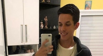 Vinicius Santos Morais foi levado pela água e desapareceu.