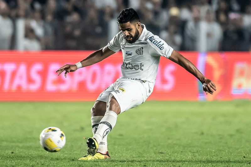 A pena máxima era de 10 partidas, e a multa poderia chegar em R$ 100 mil