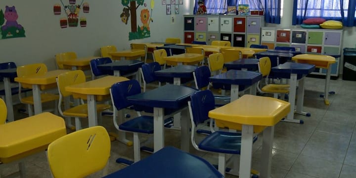 Fim do ano chegando e junto com ele o período de renovação de matrícula nas escolas e do reajuste das mensalidades