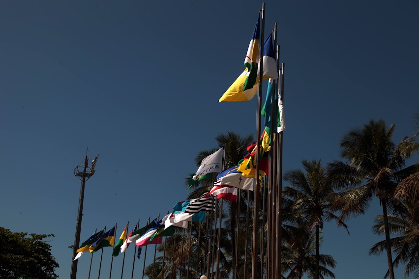 Cerimônia de hasteamento das bandeiras marcou o início das celebrações