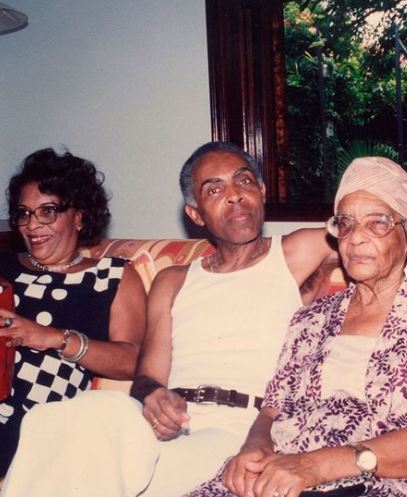 A equipe de Gil publicou em seu perfil no Instagram um texto falando que os dois irmãos viveram muitas histórias juntos.