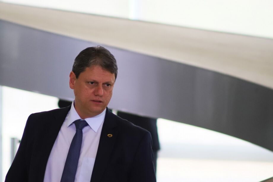 Nessa disputa, o atual governador ficou sem padrinho