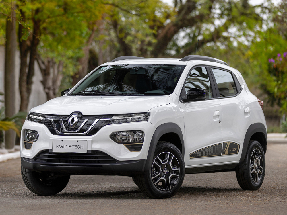 O Kwid E-Tech tem motor com 48 kW de potência (65 cavalos) e 11,5 kgfm de torque