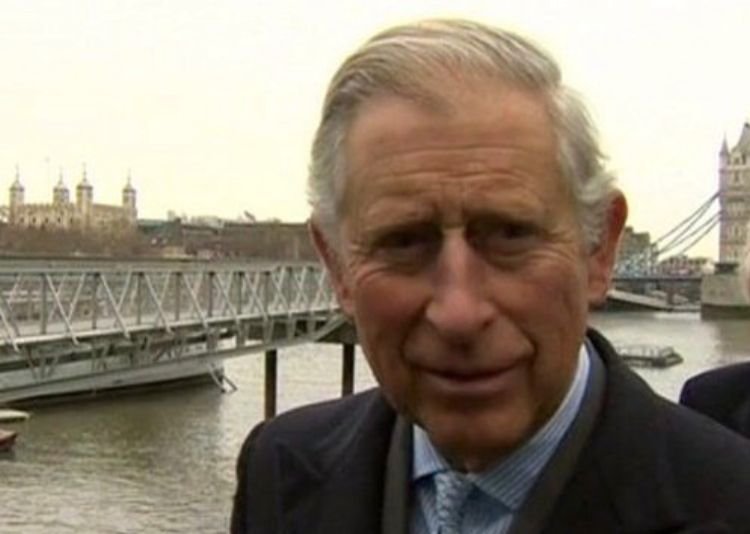 Charles é o novo rei do Reino Unido após 70 anos como 'príncipe profissional'